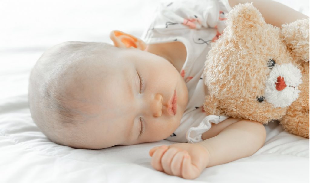 الأحلام عند الأطفال والرضع: هل يحلمون وبماذا يحلمون؟