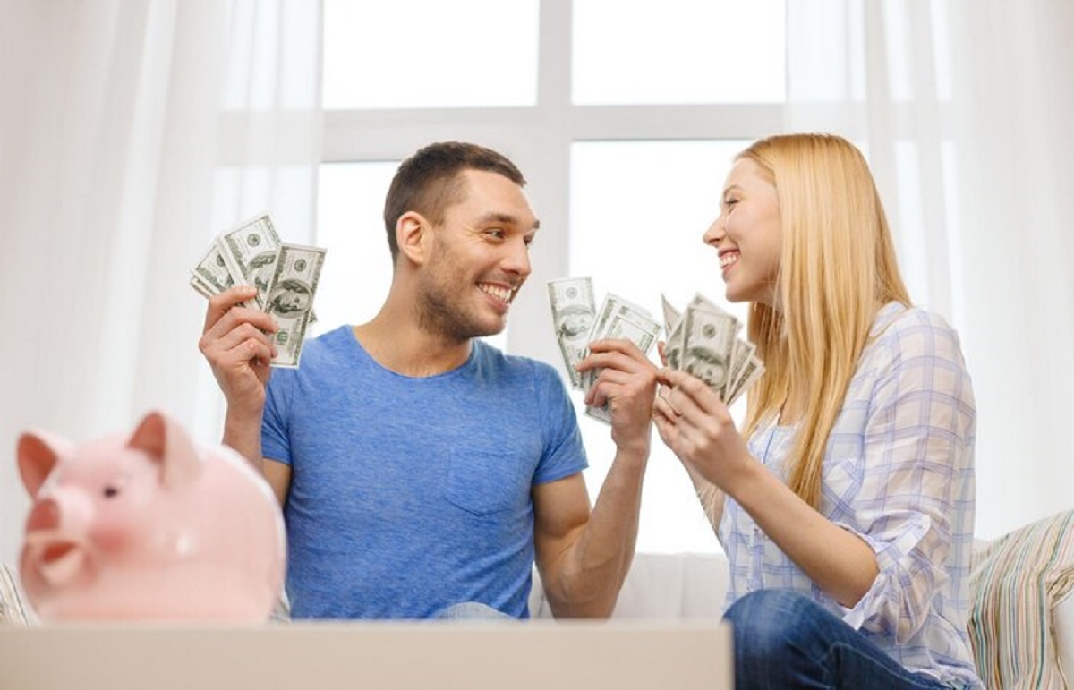 إدارة المال في العلاقة الزوجية